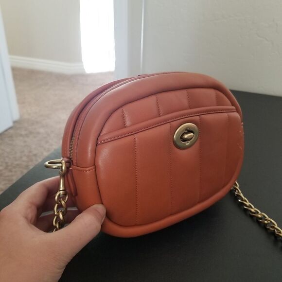 NWOT Coach Quilted Camera Bag - Picture 3 of 13